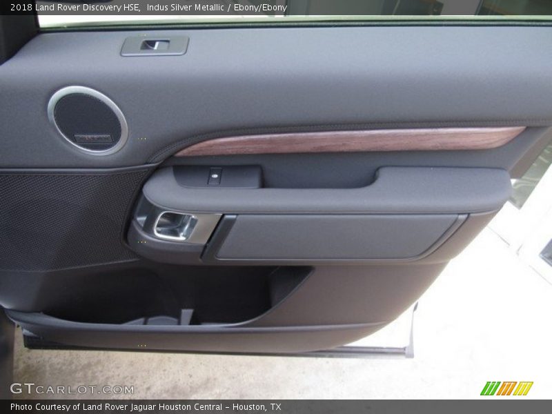 Indus Silver Metallic / Ebony/Ebony 2018 Land Rover Discovery HSE