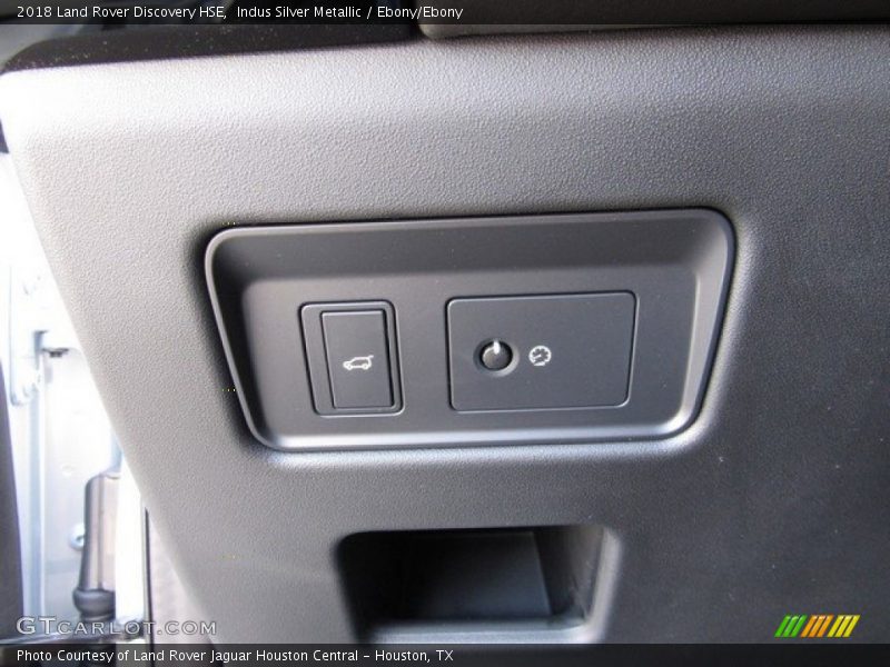 Indus Silver Metallic / Ebony/Ebony 2018 Land Rover Discovery HSE