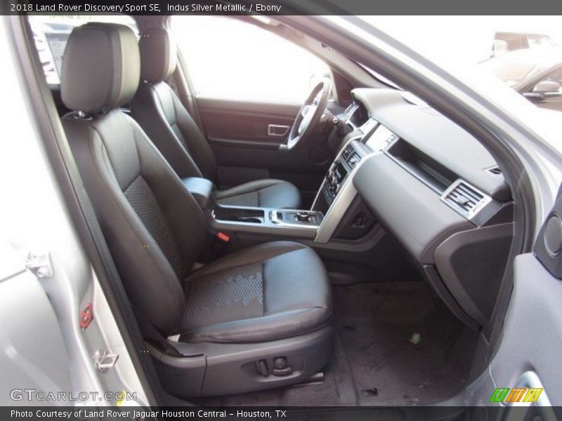 Indus Silver Metallic / Ebony 2018 Land Rover Discovery Sport SE