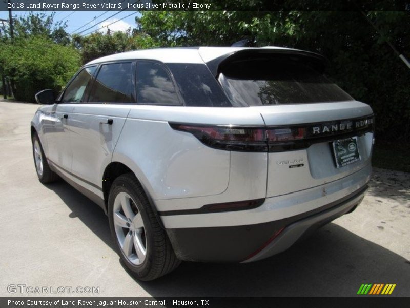 Indus Silver Metallic / Ebony 2018 Land Rover Range Rover Velar S