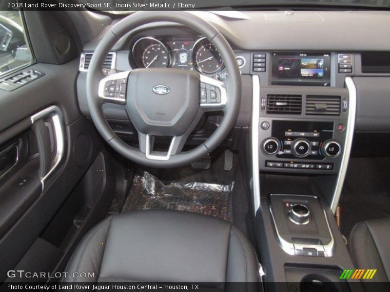 Indus Silver Metallic / Ebony 2018 Land Rover Discovery Sport SE