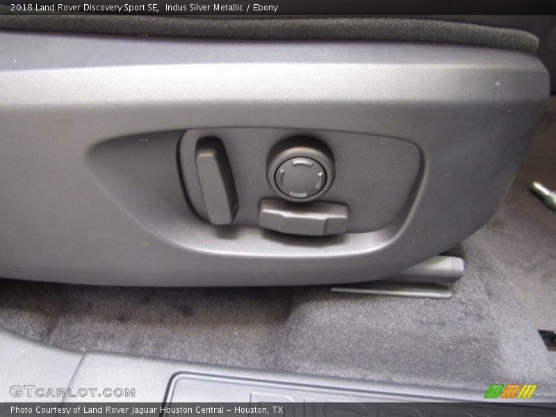 Indus Silver Metallic / Ebony 2018 Land Rover Discovery Sport SE
