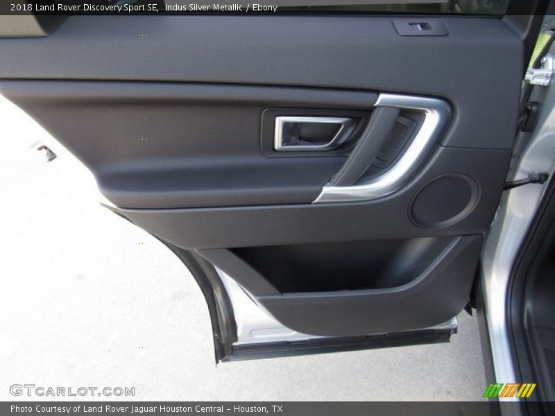 Indus Silver Metallic / Ebony 2018 Land Rover Discovery Sport SE