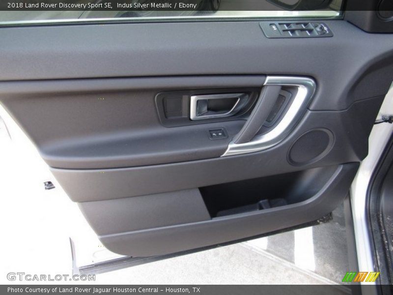Indus Silver Metallic / Ebony 2018 Land Rover Discovery Sport SE