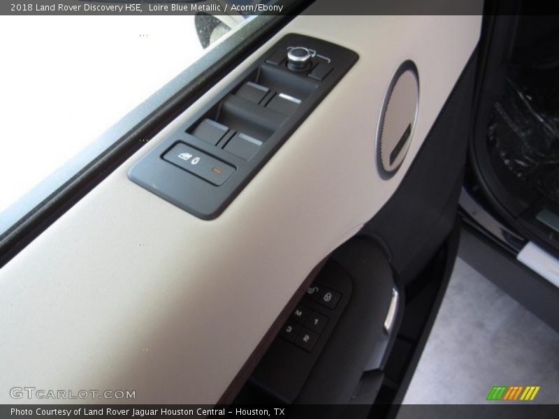 Loire Blue Metallic / Acorn/Ebony 2018 Land Rover Discovery HSE