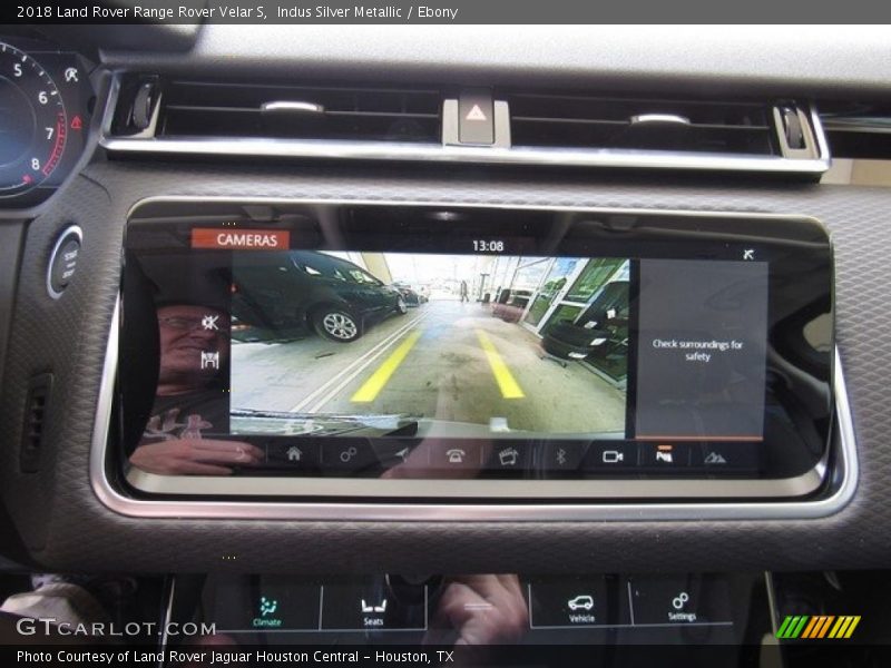 Indus Silver Metallic / Ebony 2018 Land Rover Range Rover Velar S