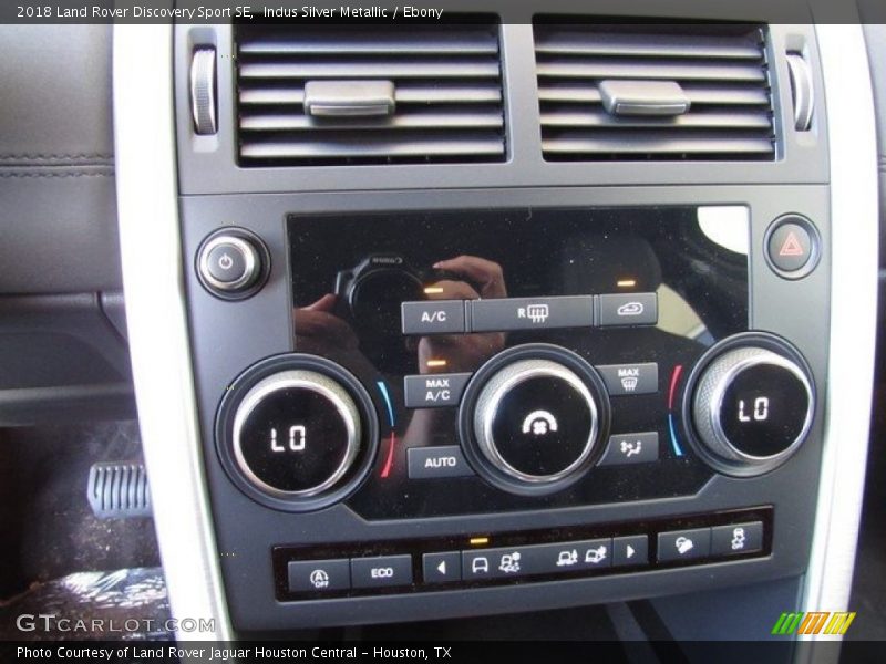 Indus Silver Metallic / Ebony 2018 Land Rover Discovery Sport SE