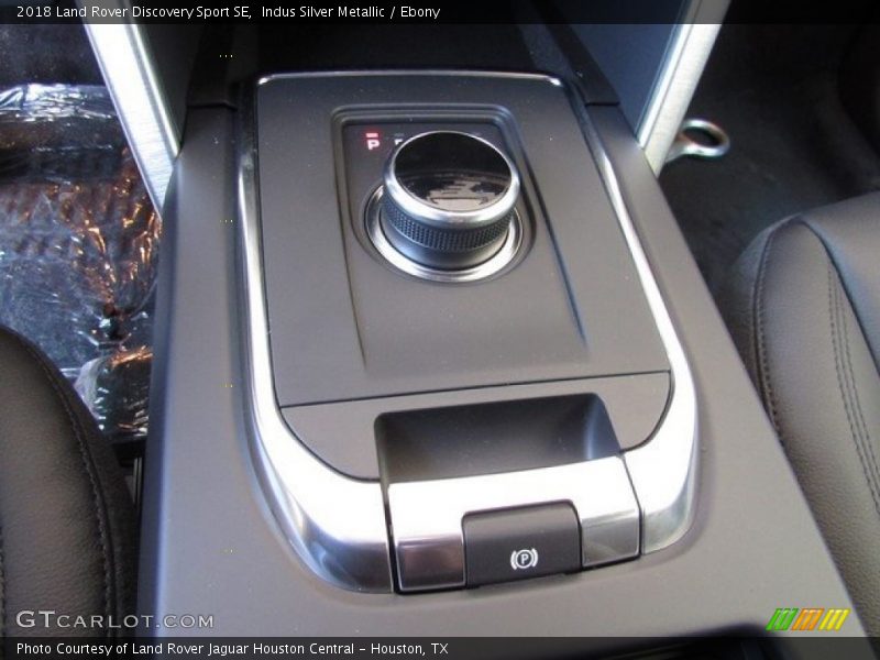 Indus Silver Metallic / Ebony 2018 Land Rover Discovery Sport SE