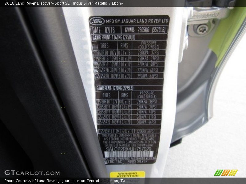 Indus Silver Metallic / Ebony 2018 Land Rover Discovery Sport SE