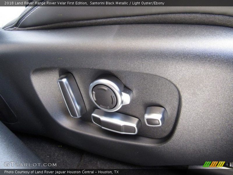 Controls of 2018 Range Rover Velar First Edition