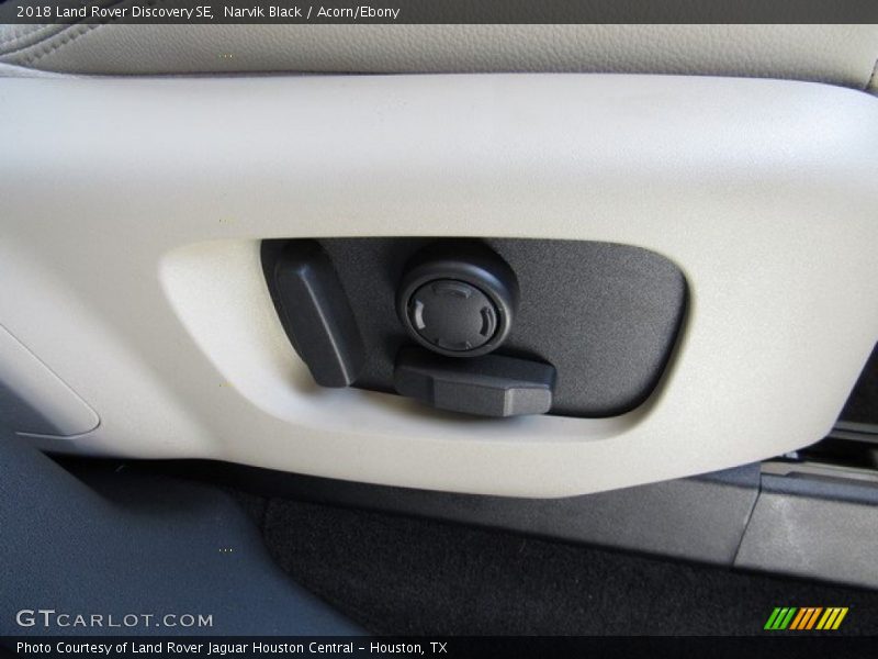 Narvik Black / Acorn/Ebony 2018 Land Rover Discovery SE