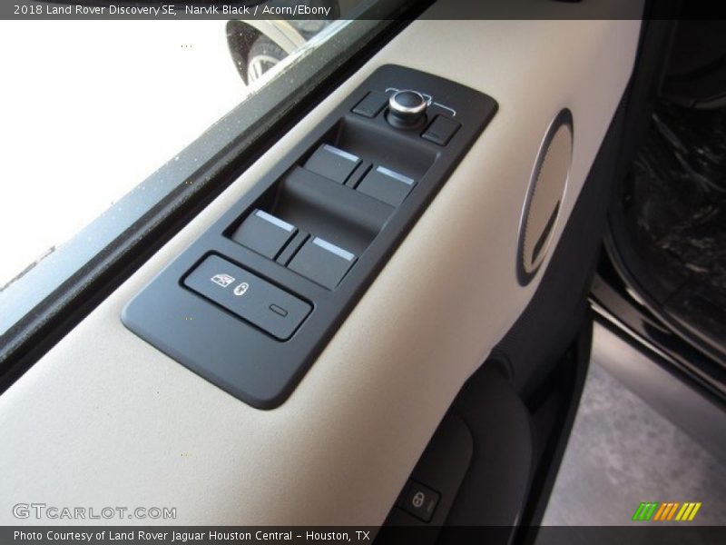 Narvik Black / Acorn/Ebony 2018 Land Rover Discovery SE