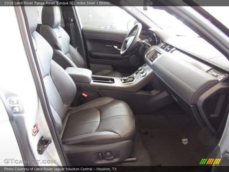 Indus Silver / Ebony 2018 Land Rover Range Rover Evoque SE