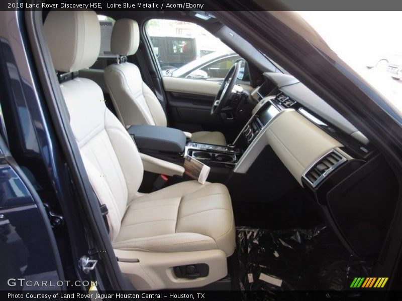 Loire Blue Metallic / Acorn/Ebony 2018 Land Rover Discovery HSE