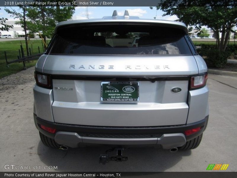 Indus Silver / Ebony 2018 Land Rover Range Rover Evoque SE