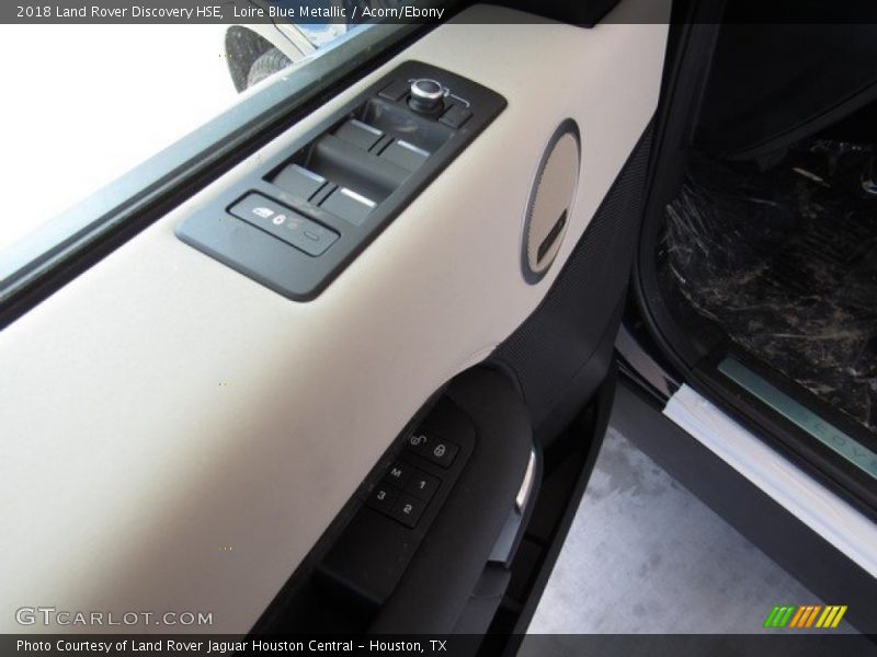 Loire Blue Metallic / Acorn/Ebony 2018 Land Rover Discovery HSE