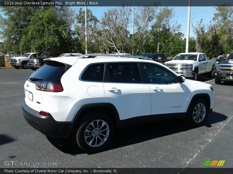 Bright White / Black 2019 Jeep Cherokee Latitude Plus