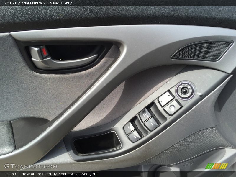 Silver / Gray 2016 Hyundai Elantra SE