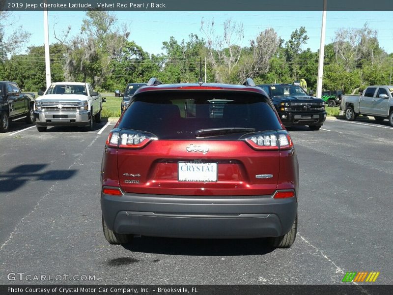 Velvet Red Pearl / Black 2019 Jeep Cherokee Latitude