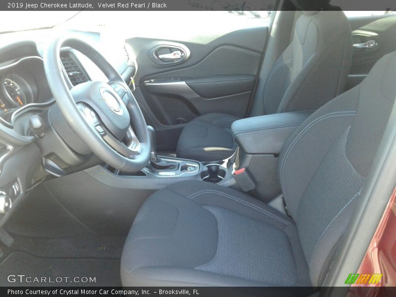 Velvet Red Pearl / Black 2019 Jeep Cherokee Latitude