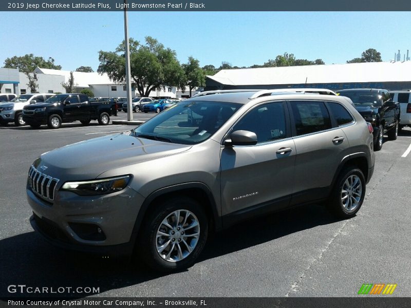 Light Brownstone Pearl / Black 2019 Jeep Cherokee Latitude Plus