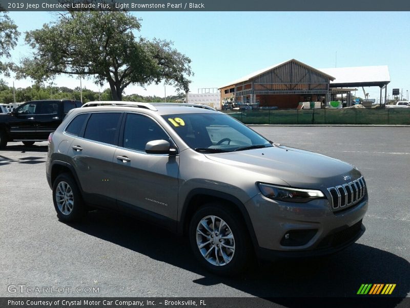 Light Brownstone Pearl / Black 2019 Jeep Cherokee Latitude Plus