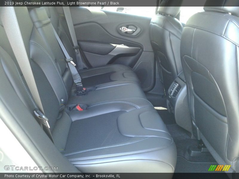 Light Brownstone Pearl / Black 2019 Jeep Cherokee Latitude Plus