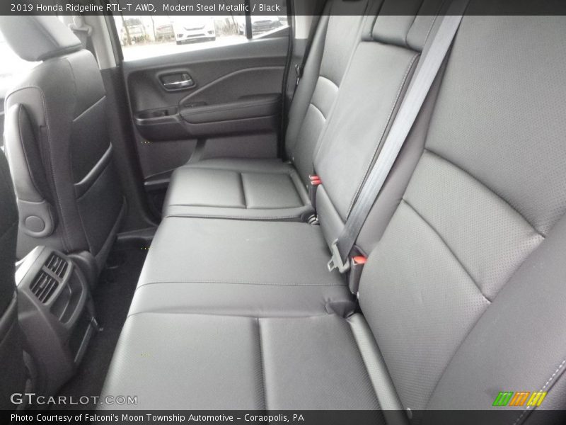 Rear Seat of 2019 Ridgeline RTL-T AWD
