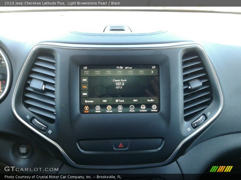 Light Brownstone Pearl / Black 2019 Jeep Cherokee Latitude Plus