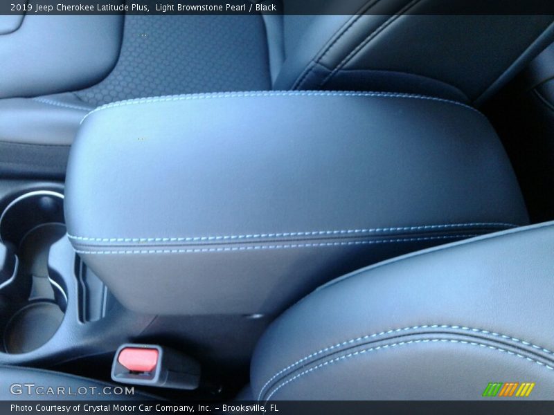 Light Brownstone Pearl / Black 2019 Jeep Cherokee Latitude Plus
