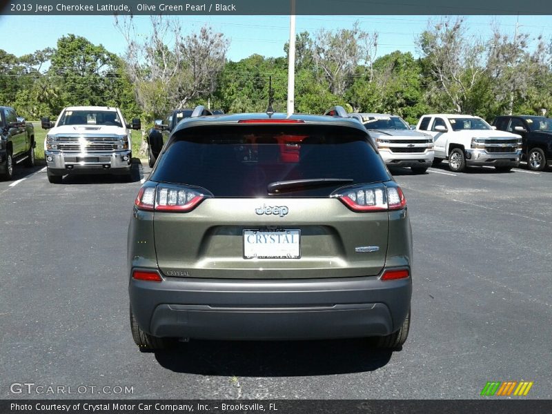 Olive Green Pearl / Black 2019 Jeep Cherokee Latitude