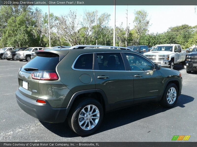 Olive Green Pearl / Black 2019 Jeep Cherokee Latitude