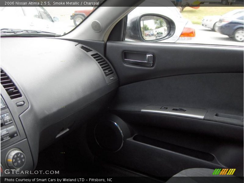 Smoke Metallic / Charcoal 2006 Nissan Altima 2.5 S