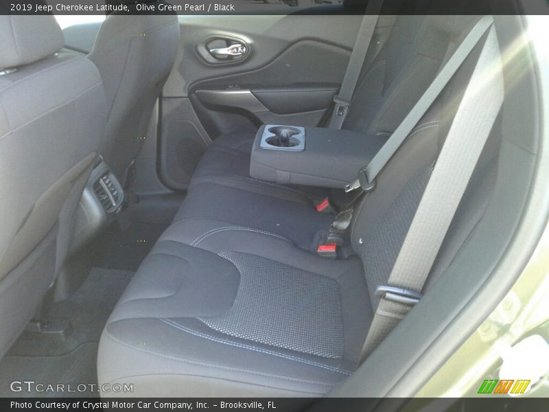 Olive Green Pearl / Black 2019 Jeep Cherokee Latitude