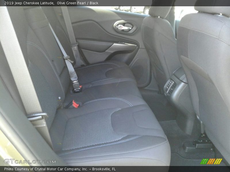 Olive Green Pearl / Black 2019 Jeep Cherokee Latitude