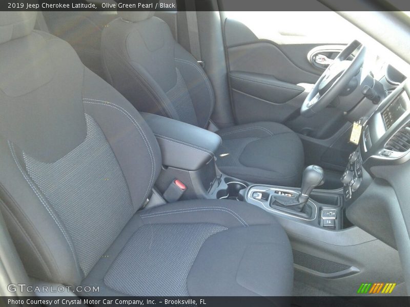 Olive Green Pearl / Black 2019 Jeep Cherokee Latitude