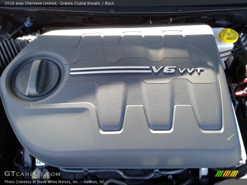 Granite Crystal Metallic / Black 2019 Jeep Cherokee Limited