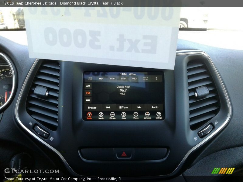 Diamond Black Crystal Pearl / Black 2019 Jeep Cherokee Latitude