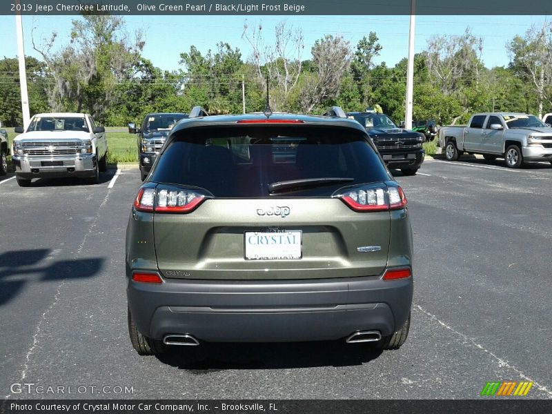 Olive Green Pearl / Black/Light Frost Beige 2019 Jeep Cherokee Latitude
