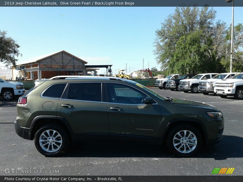Olive Green Pearl / Black/Light Frost Beige 2019 Jeep Cherokee Latitude