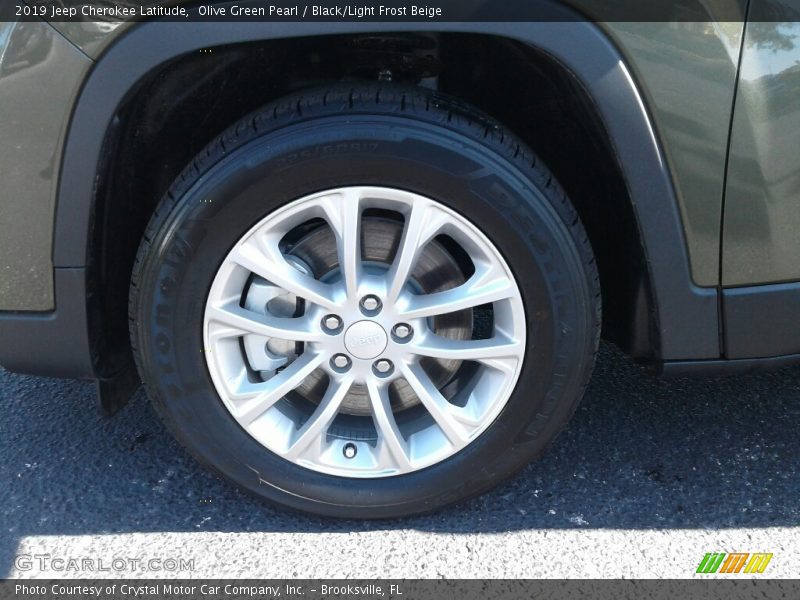 Olive Green Pearl / Black/Light Frost Beige 2019 Jeep Cherokee Latitude