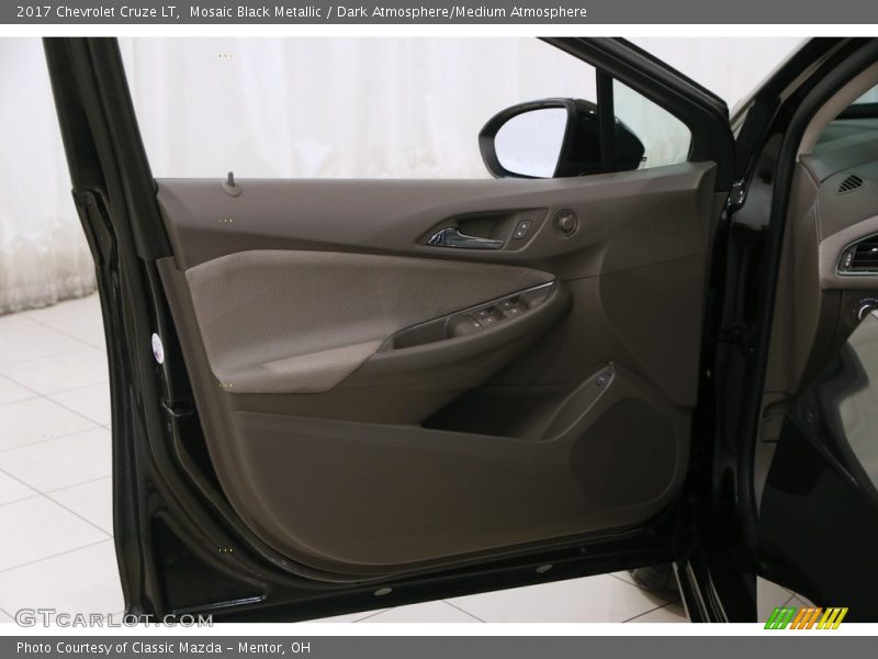 Mosaic Black Metallic / Dark Atmosphere/Medium Atmosphere 2017 Chevrolet Cruze LT