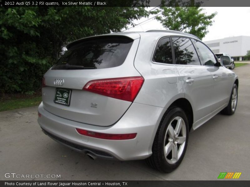 Ice Silver Metallic / Black 2012 Audi Q5 3.2 FSI quattro