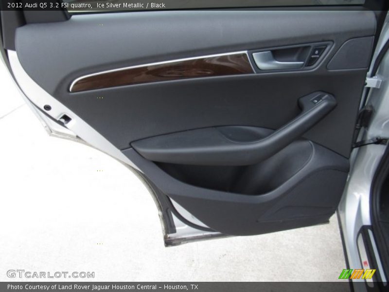 Ice Silver Metallic / Black 2012 Audi Q5 3.2 FSI quattro