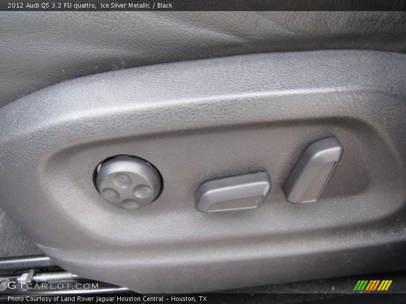 Ice Silver Metallic / Black 2012 Audi Q5 3.2 FSI quattro