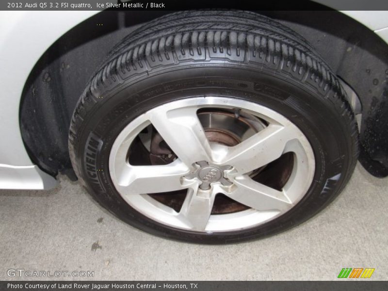 Ice Silver Metallic / Black 2012 Audi Q5 3.2 FSI quattro