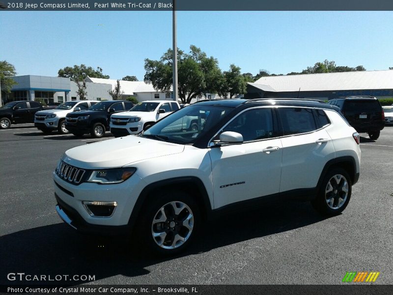 Pearl White Tri–Coat / Black 2018 Jeep Compass Limited