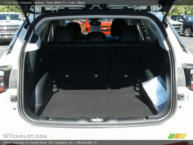 Pearl White Tri–Coat / Black 2018 Jeep Compass Limited