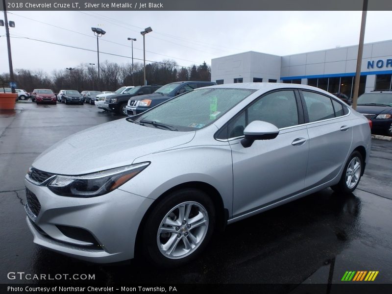 Silver Ice Metallic / Jet Black 2018 Chevrolet Cruze LT