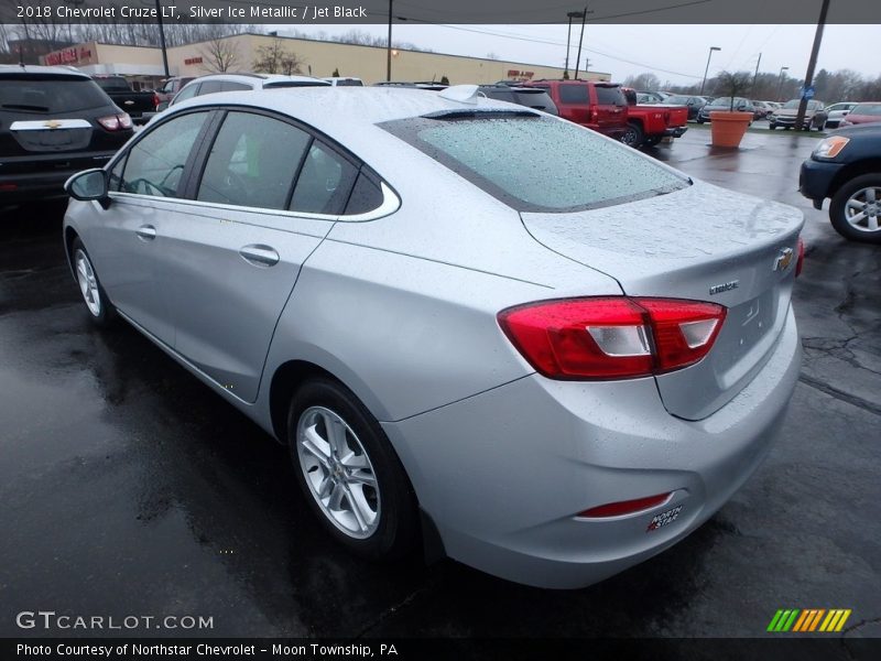 Silver Ice Metallic / Jet Black 2018 Chevrolet Cruze LT